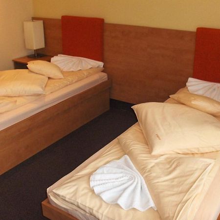 זוברץ Horsky Hotel Osobita חדר תמונה