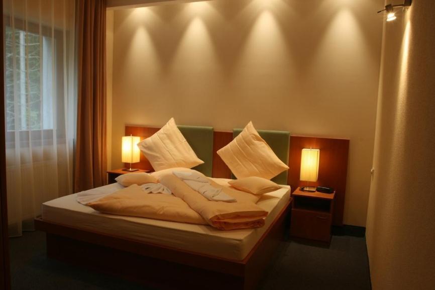 זוברץ Horsky Hotel Osobita חדר תמונה
